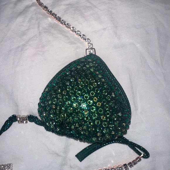 Competition bikini - Picture 5 of 7